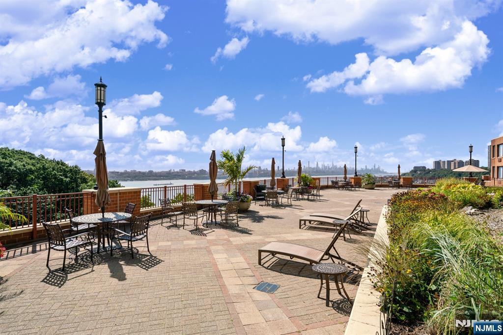 100 Old Palisade Road #914