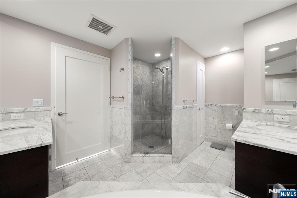 8100 River Road, North Bergen, NJ, 07047