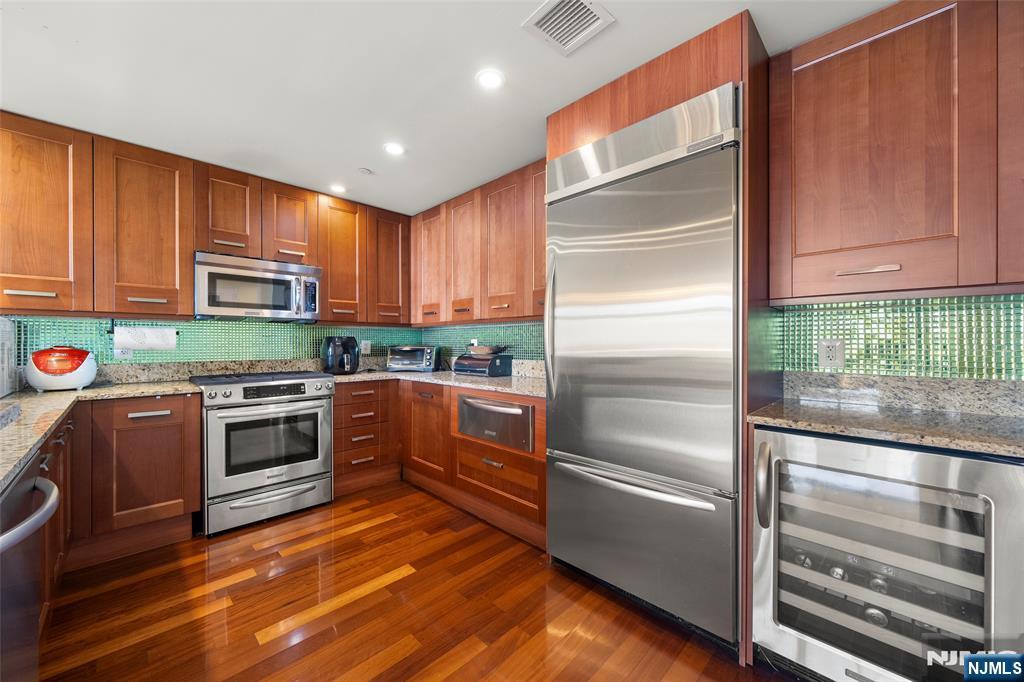 8100 River Road, North Bergen, NJ, 07047