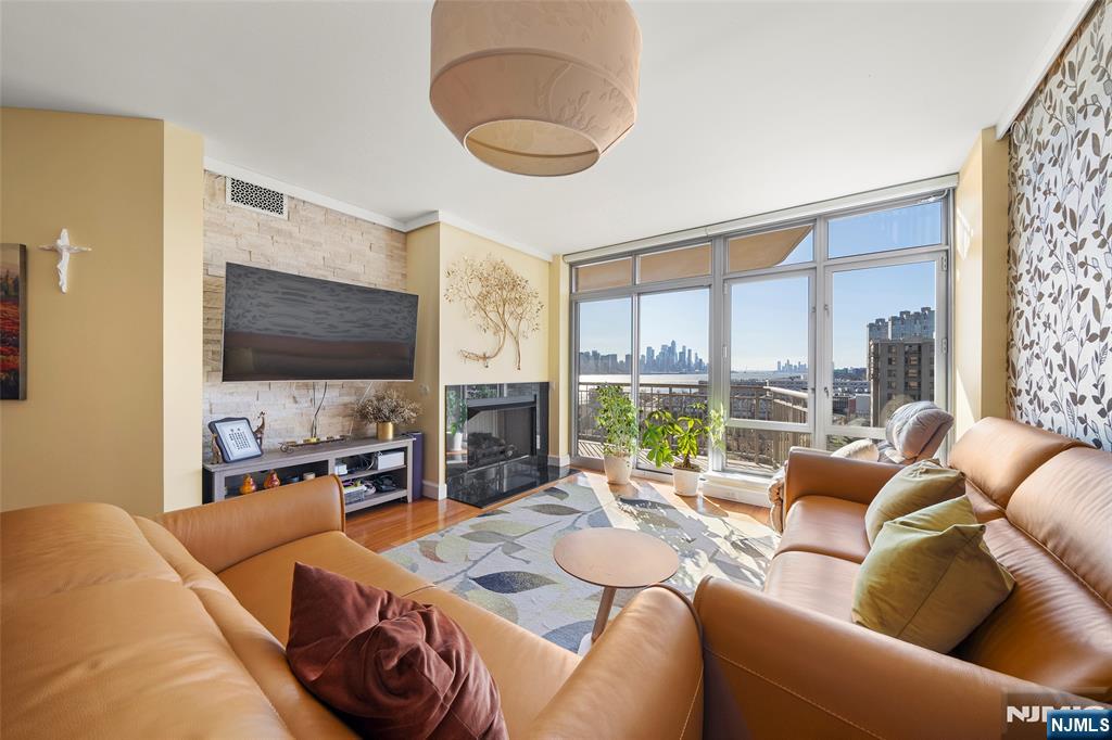 8100 River Road, North Bergen, NJ, 07047