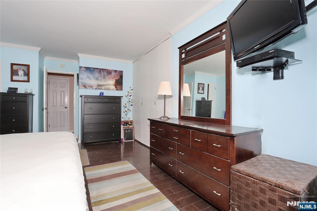 6040 Boulevard, #8H, West New York, NJ 07093 Listing Photo  20