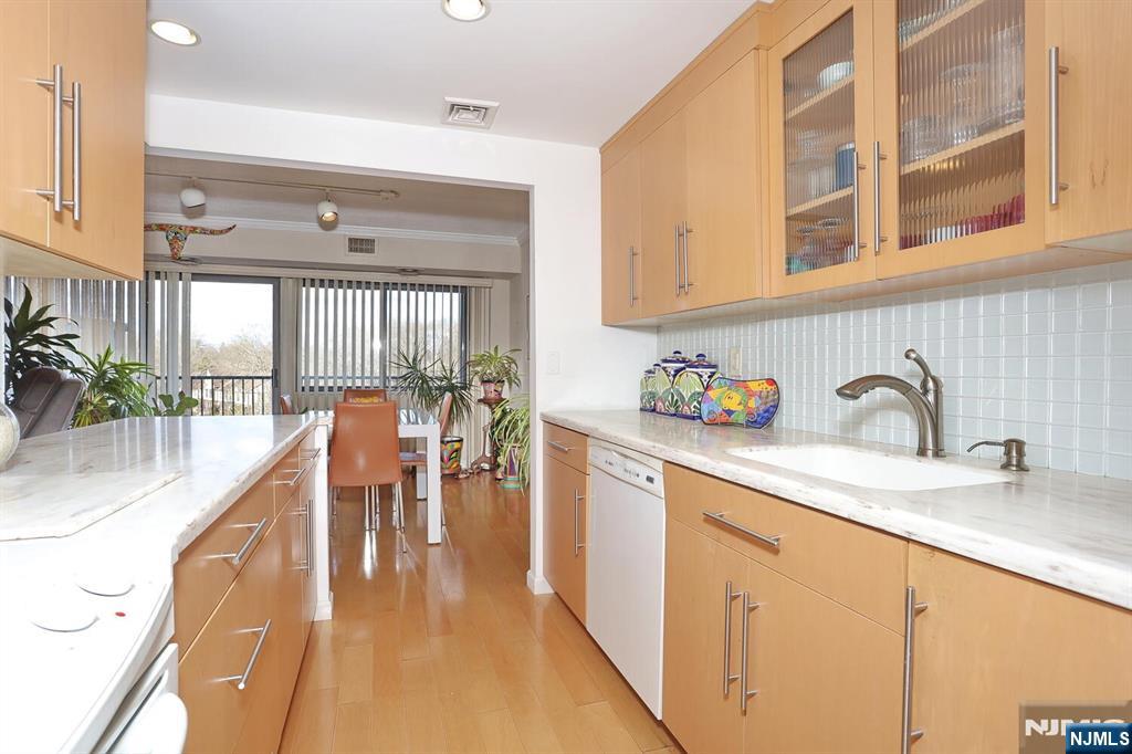 521 Piermont Avenue, River Vale, NJ, 07675