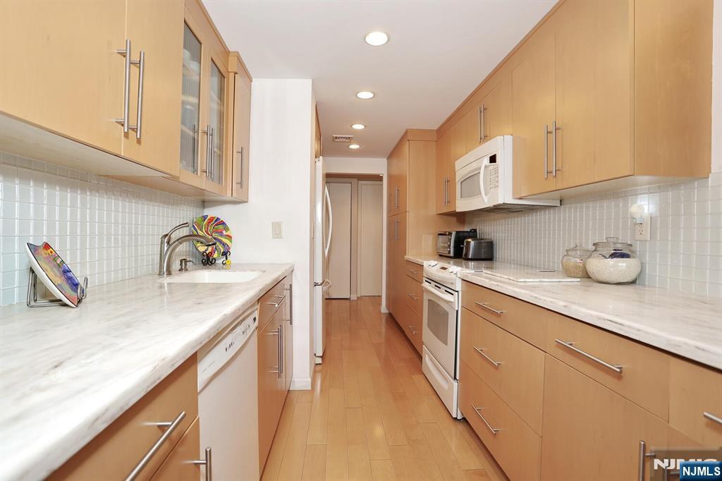 521 Piermont Avenue, River Vale, NJ, 07675