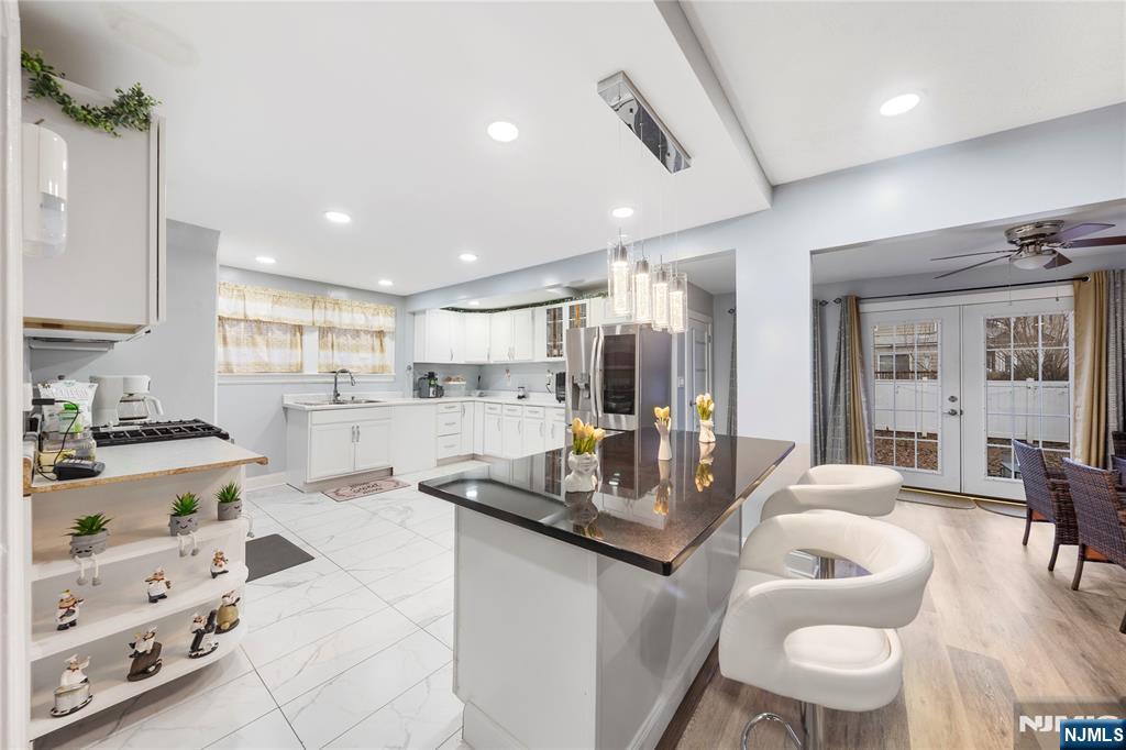 $509,900 Contemporary