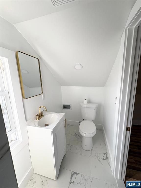 89 Pine Grove Terrace - Photo 2
