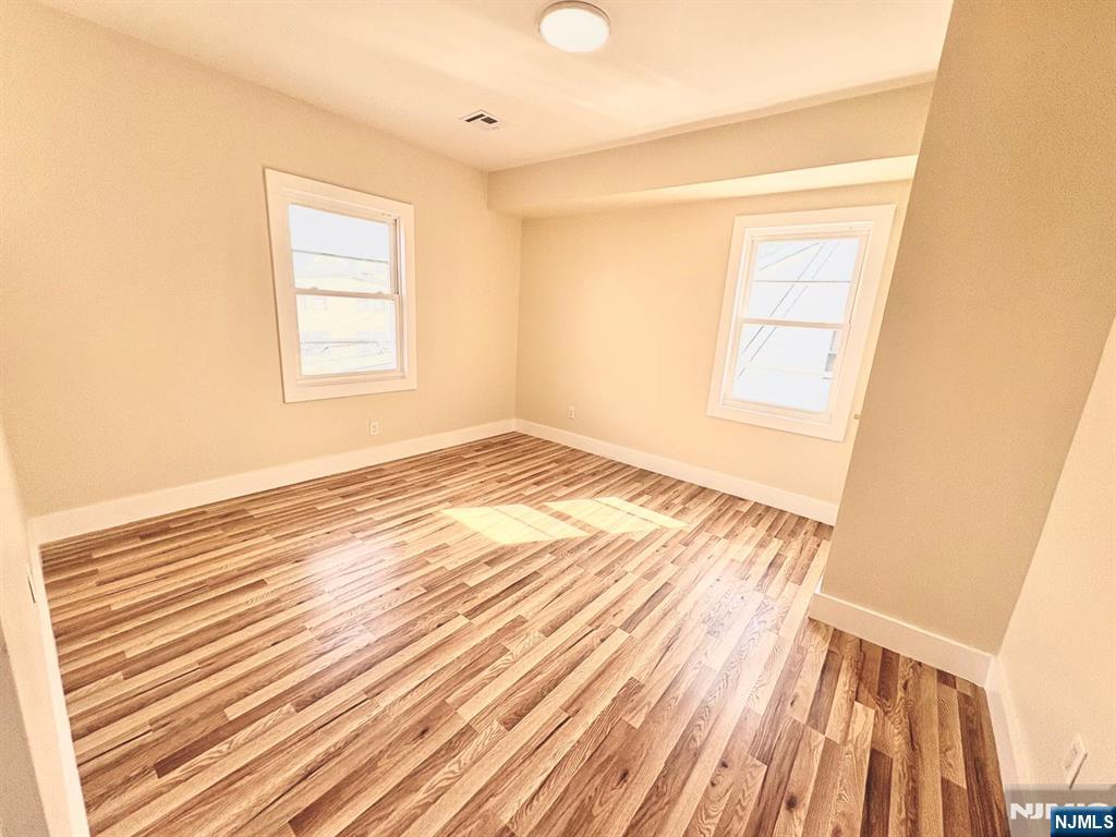 89 Pine Grove Terrace - Photo 5