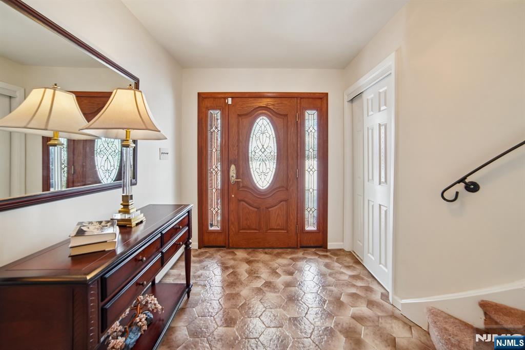 Homes for sale in Par Troy Hills Twp., NJ | 14 Crescent Dr, Par Troy Hills Twp., NJ 07054 | MLS# 26001888