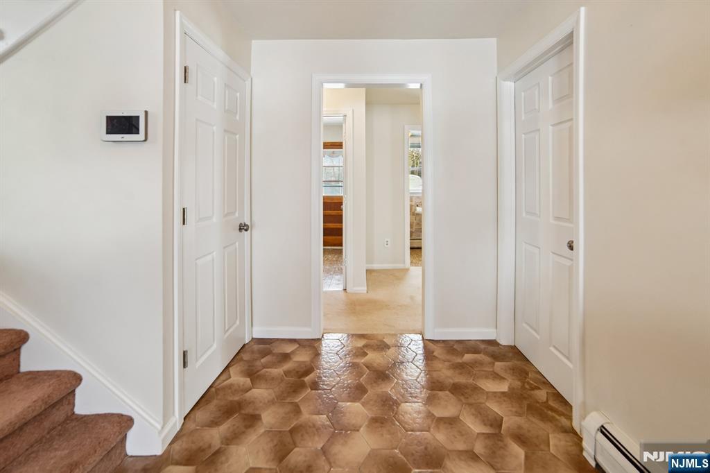 Homes for sale in Par Troy Hills Twp., NJ | 14 Crescent Dr, Par Troy Hills Twp., NJ 07054 | MLS# 26001888