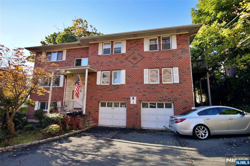 8 Leary Lane #4