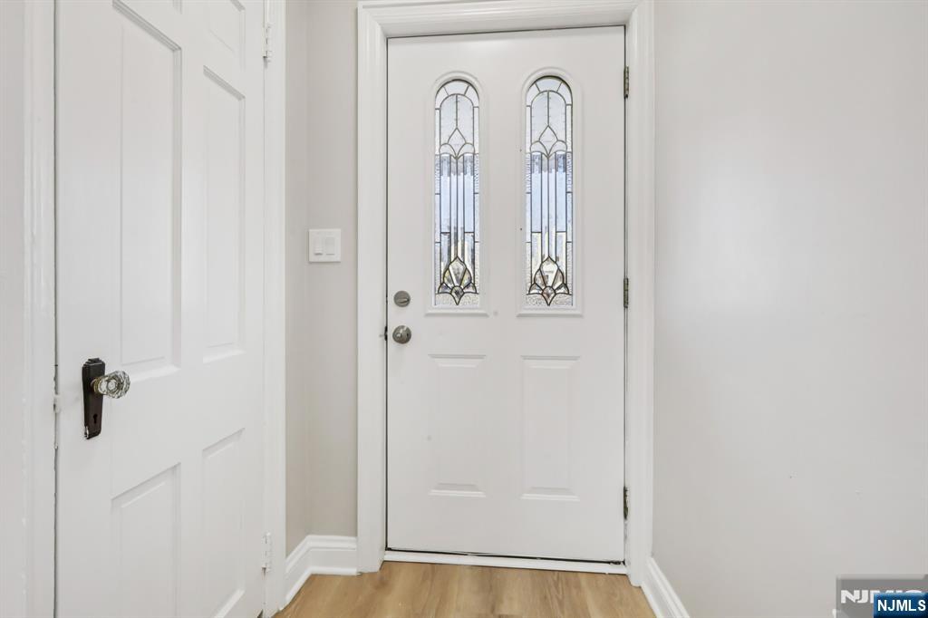 Homes for sale in Elmwood Park, NJ | 72 Washington Ave, Elmwood Park, NJ 07407 | MLS# 26001899