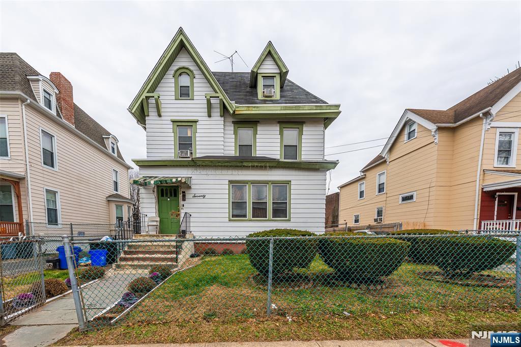 70 N Essex Avenue - Photo 1