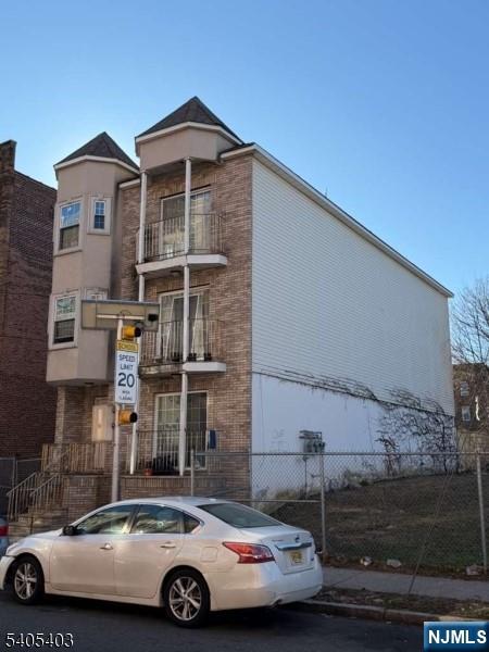 91 Spruce Street - Photo 2