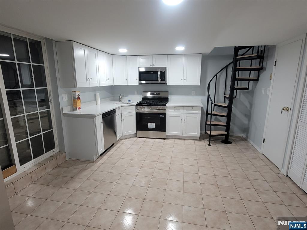 1449 Gehr Place