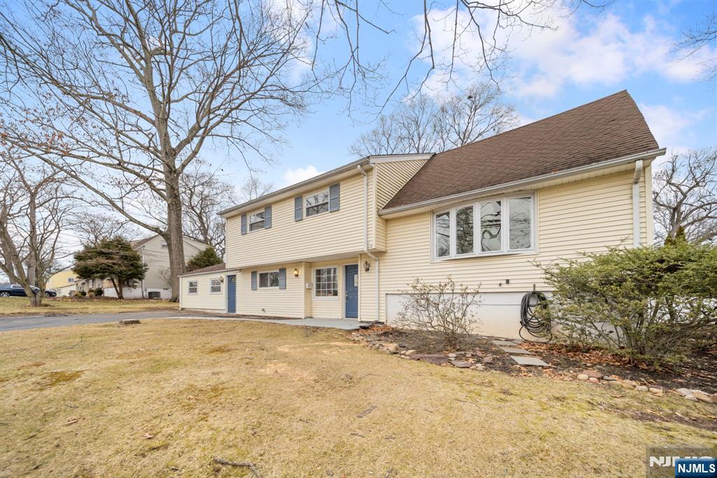 601 Oakwood Drive, Northvale, NJ, 07647