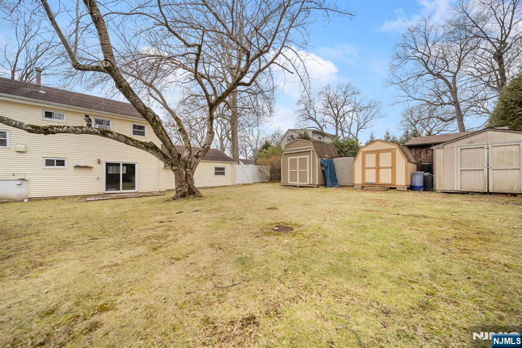 601 Oakwood Drive, Northvale, NJ, 07647