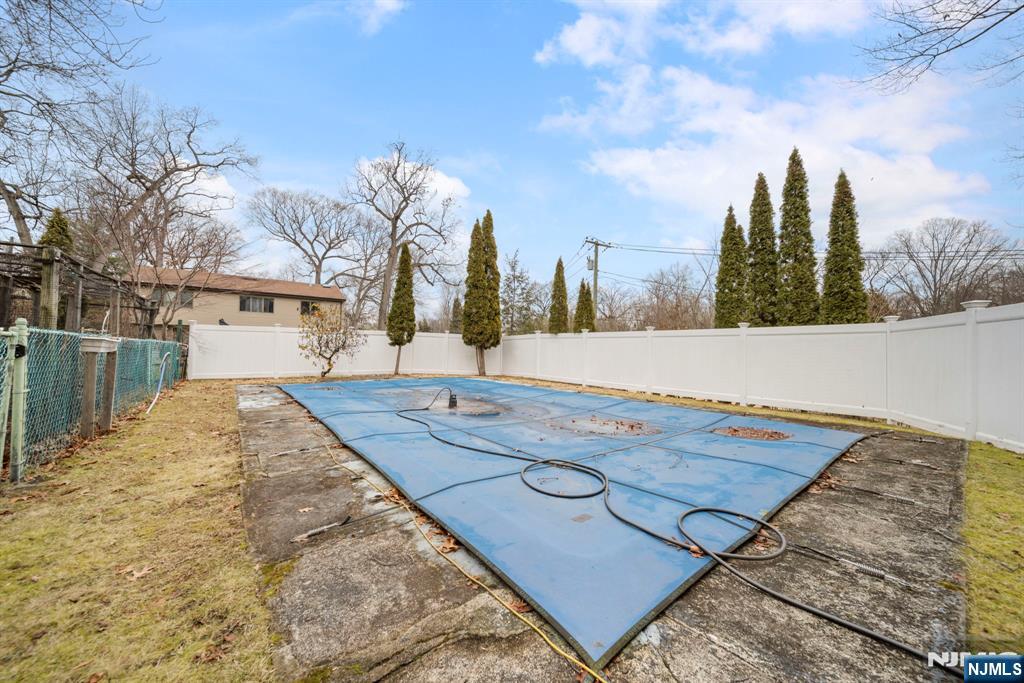 601 Oakwood Drive, Northvale, NJ, 07647