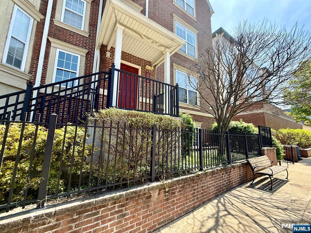 200 Dey Street 231 - Photo 2