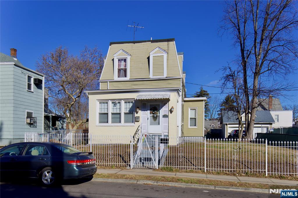 611 5th Avenue, Lyndhurst, NJ, 07071