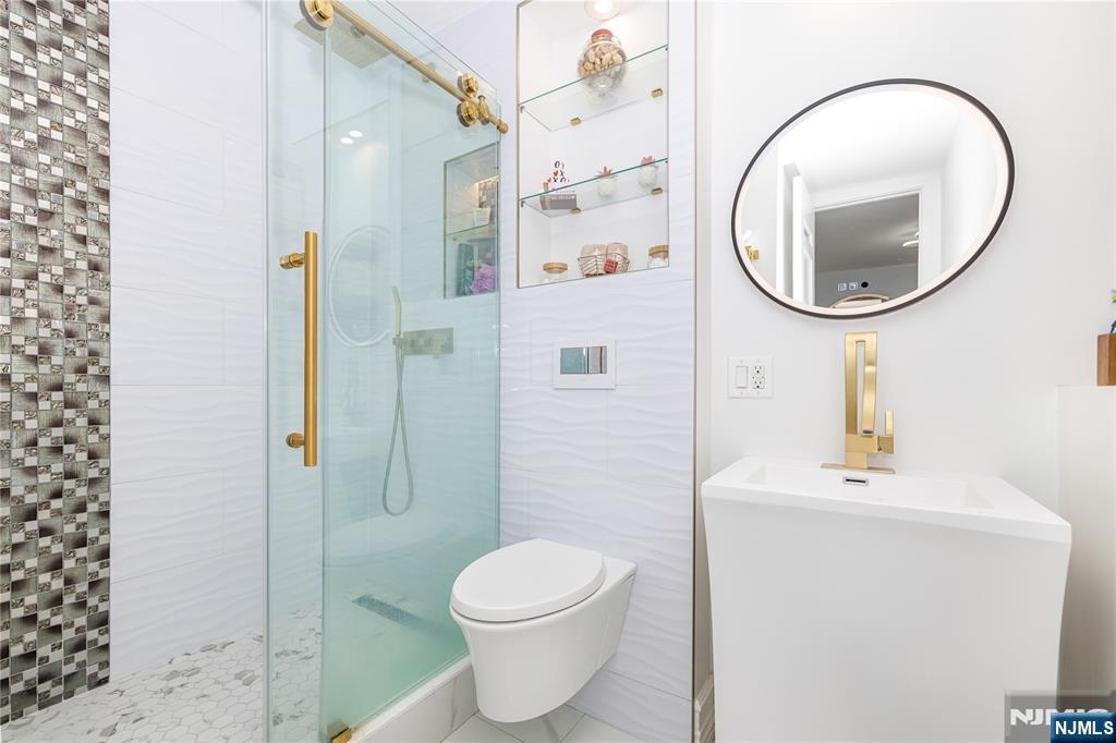 7002 JFK Blvd E Boulevard #35A