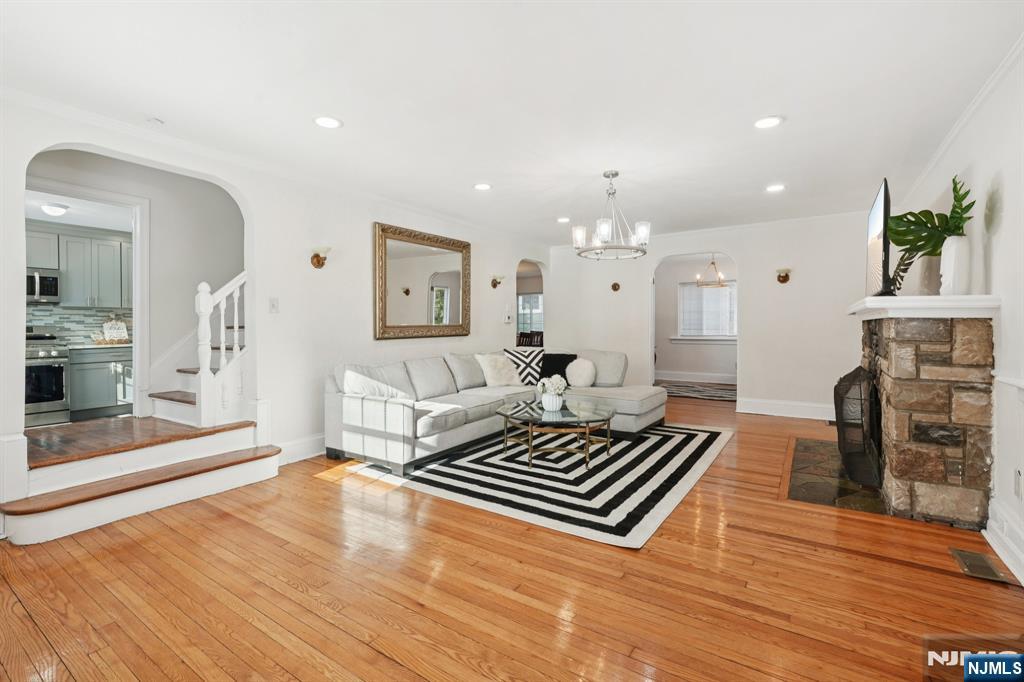 1486 Windsor, Teaneck, NJ, 07666