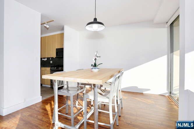 4 Horizon Road, Fort Lee, NJ, 07024