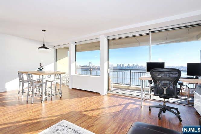 4 Horizon Road, Fort Lee, NJ, 07024