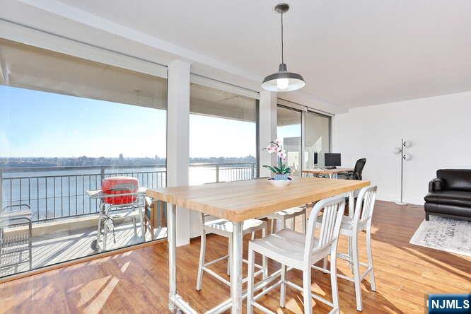 4 Horizon Road, Fort Lee, NJ, 07024