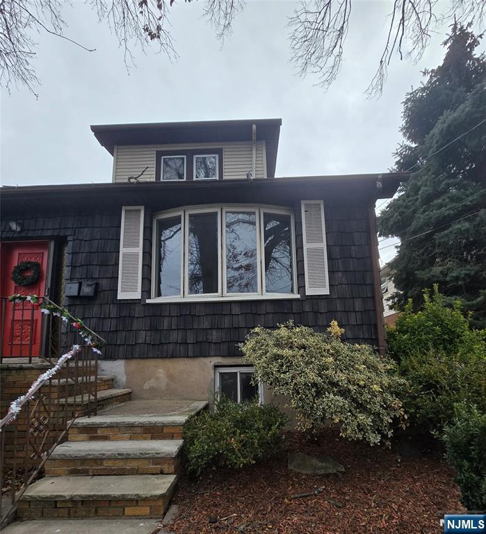 218 8th, Fairview, NJ, 07022