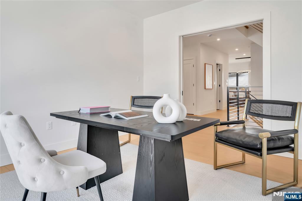 2220 Mackay Avenue, Fort Lee, NJ, 07024