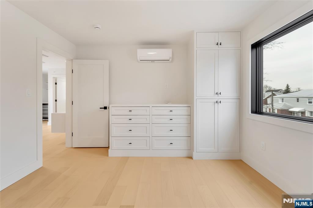 2220 Mackay Avenue, Fort Lee, NJ, 07024