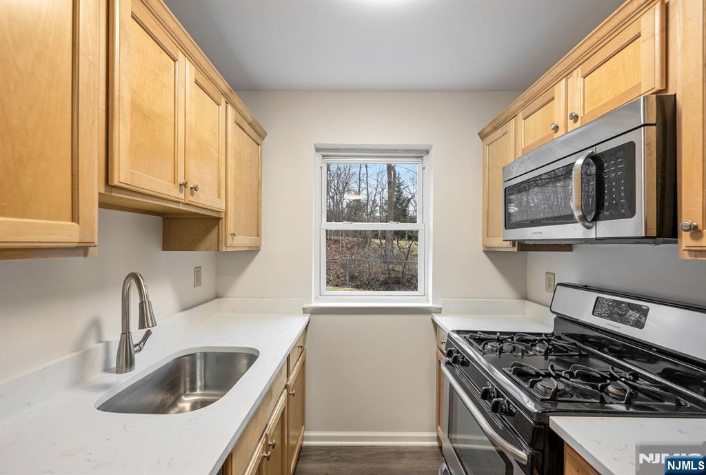 121 Regency Park, Ramsey, NJ, 07446