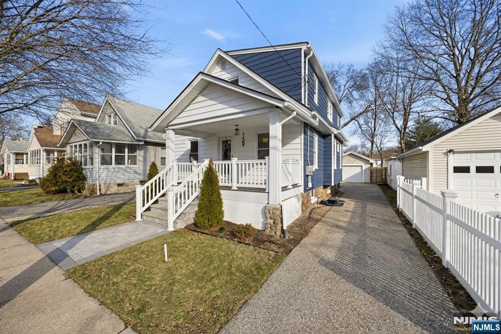 159 2nd Avenue - Photo 2