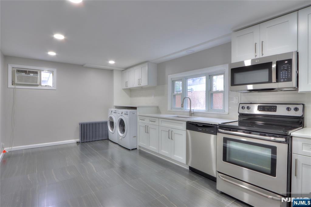 109 Division, Garfield, NJ, 07026