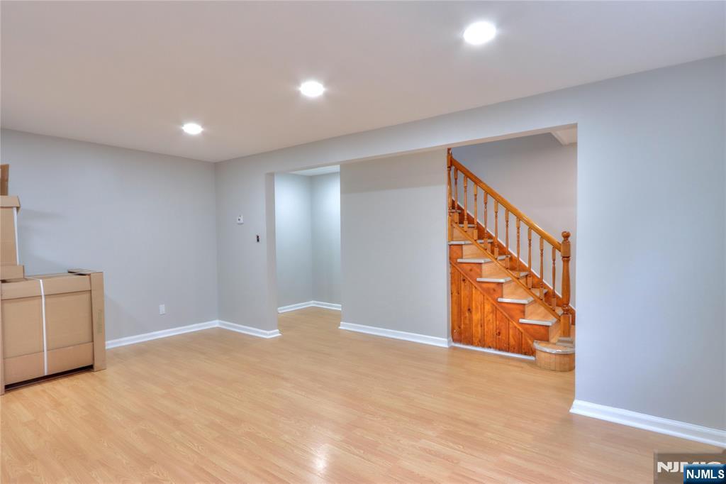 109 Division, Garfield, NJ, 07026