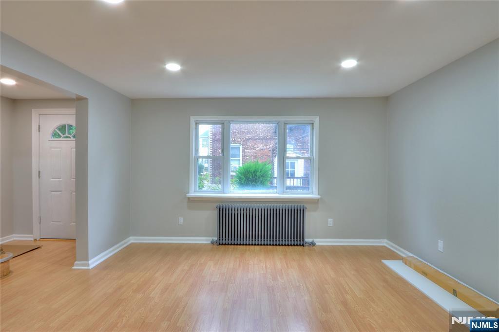 109 Division, Garfield, NJ, 07026