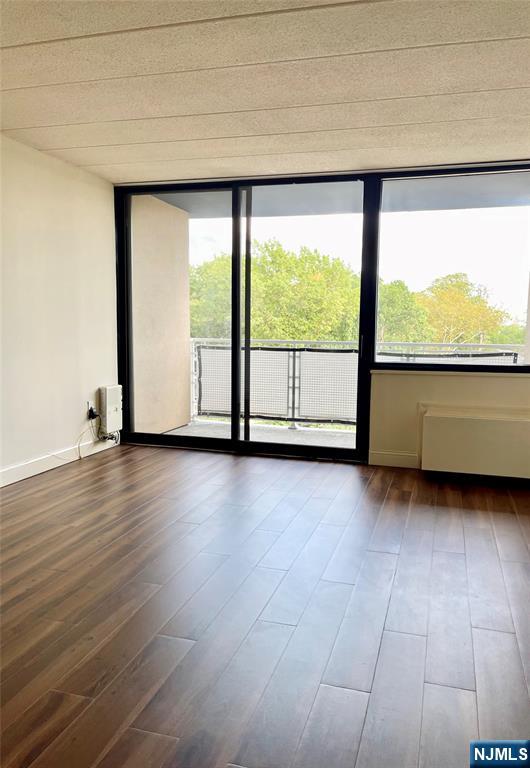 464 Gorge, Cliffside Park, NJ, 07010