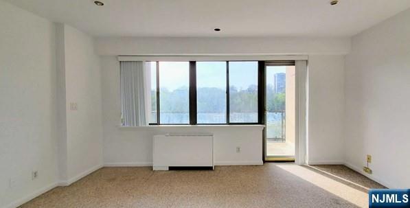 1203 River Rd #21A, Edgewater, NJ 07020