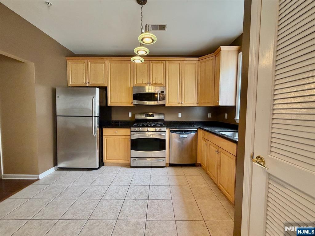 200 Dey Street 257 - Photo 5