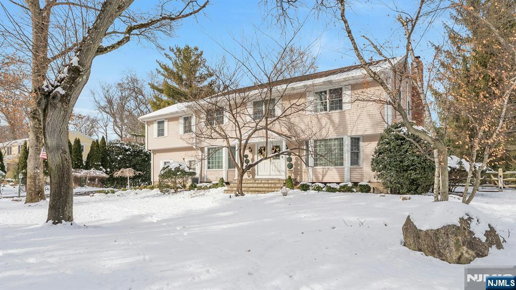 $1,499,000 Colonial