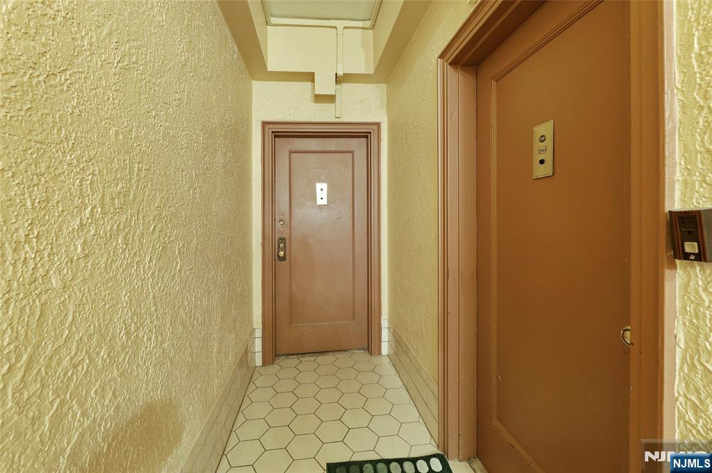 100 Palisade Avenue #D12