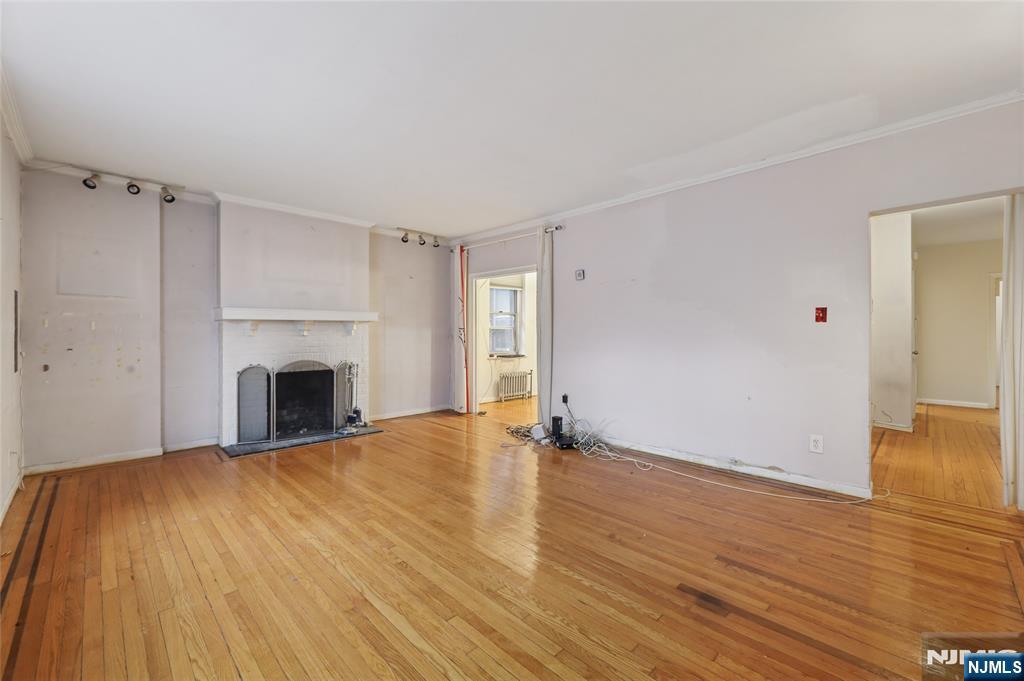 100 Palisade Ave #D12, Englewood, NJ 07631