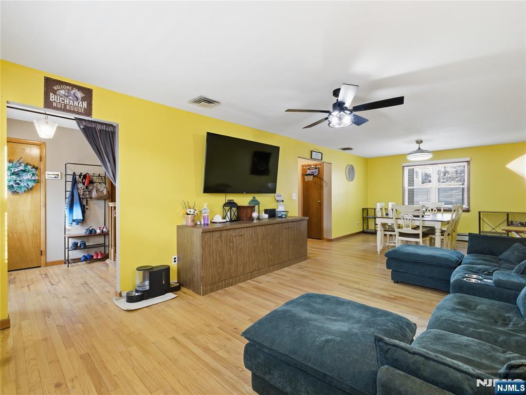 82 Pleasant Place - Photo 3