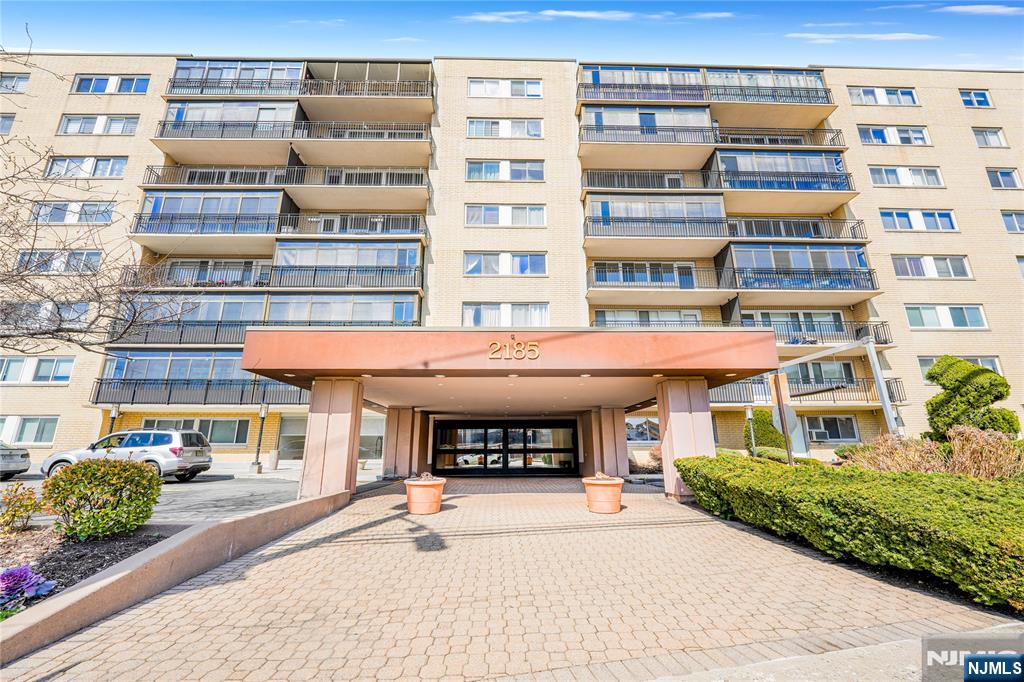 2185 Lemoine 5B - Photo 1