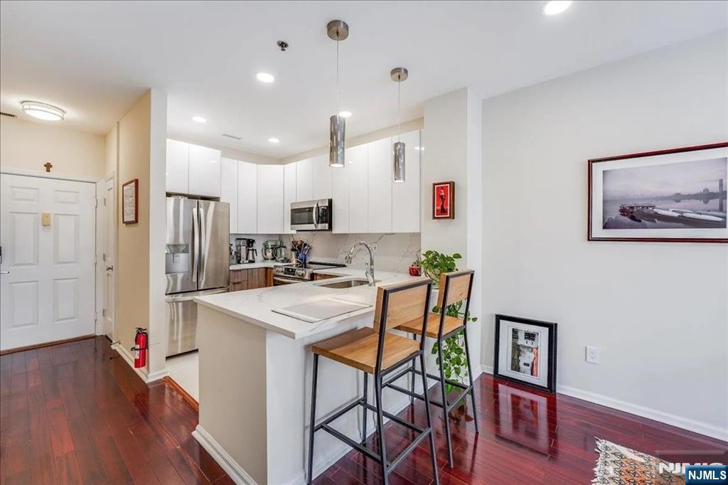 26 Ave At Port Imperial 213 - Photo 3