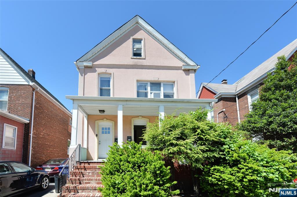467 Washington Avenue 1 - Photo 4