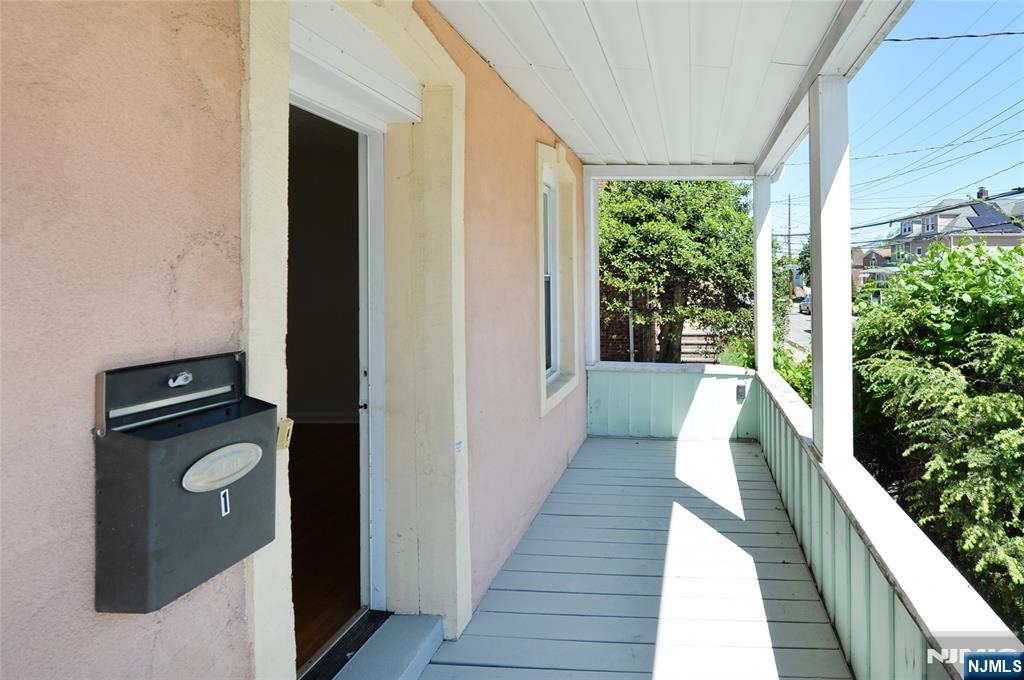 467 Washington Avenue 1 - Photo 5