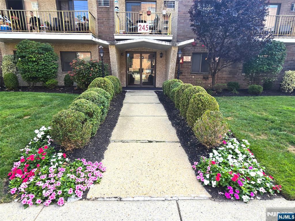 4 Horizon Road, Fort Lee, NJ, 07024