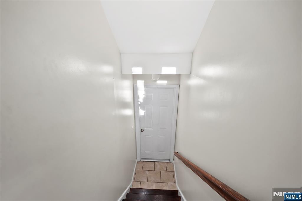 110 Redwood Avenue