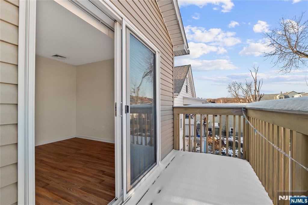 110 Redwood Avenue