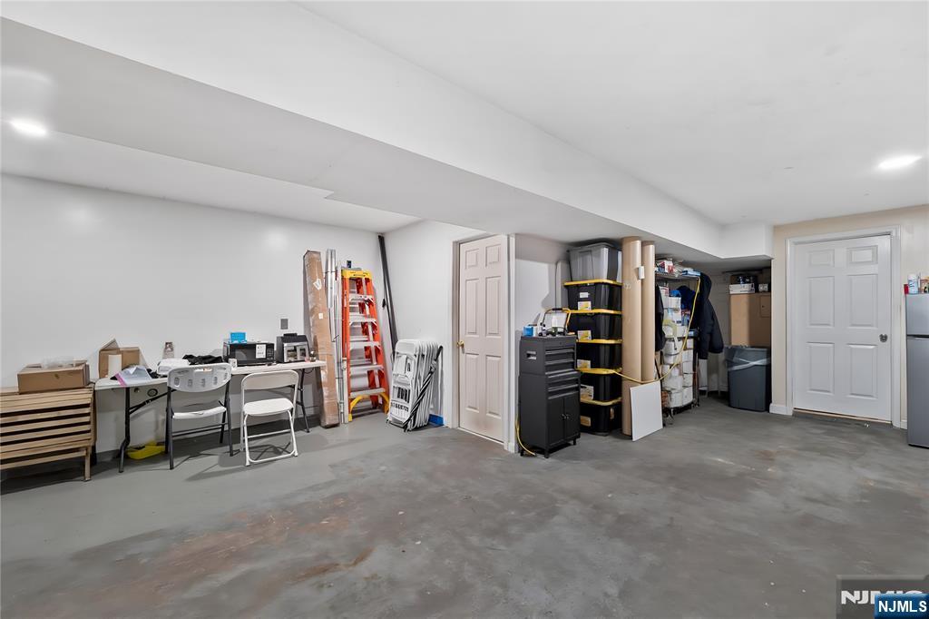 110 Redwood Avenue